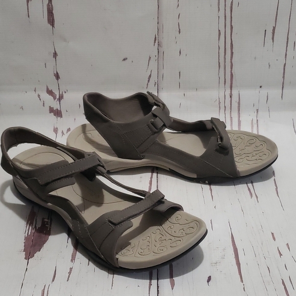 Columbia 12 gray velcro straps mens sandals main image 4